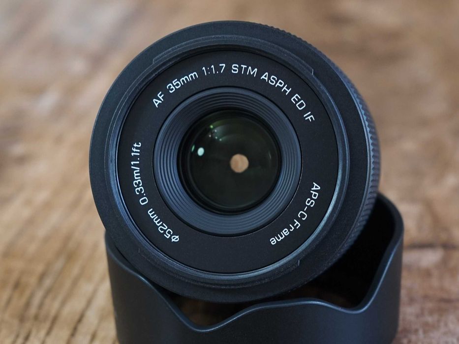 Viltrox AF 35mm f/1.7 Air з фільтром K&F Concept . Sony E-mount . Оригінал . ІДЕАЛЬНИЙ СТАН