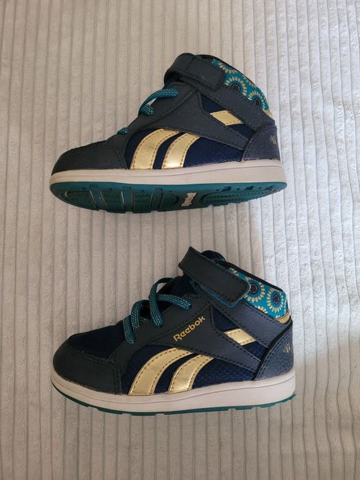 Półbuty dziewczęce Reebok Frozen rozm.24,5