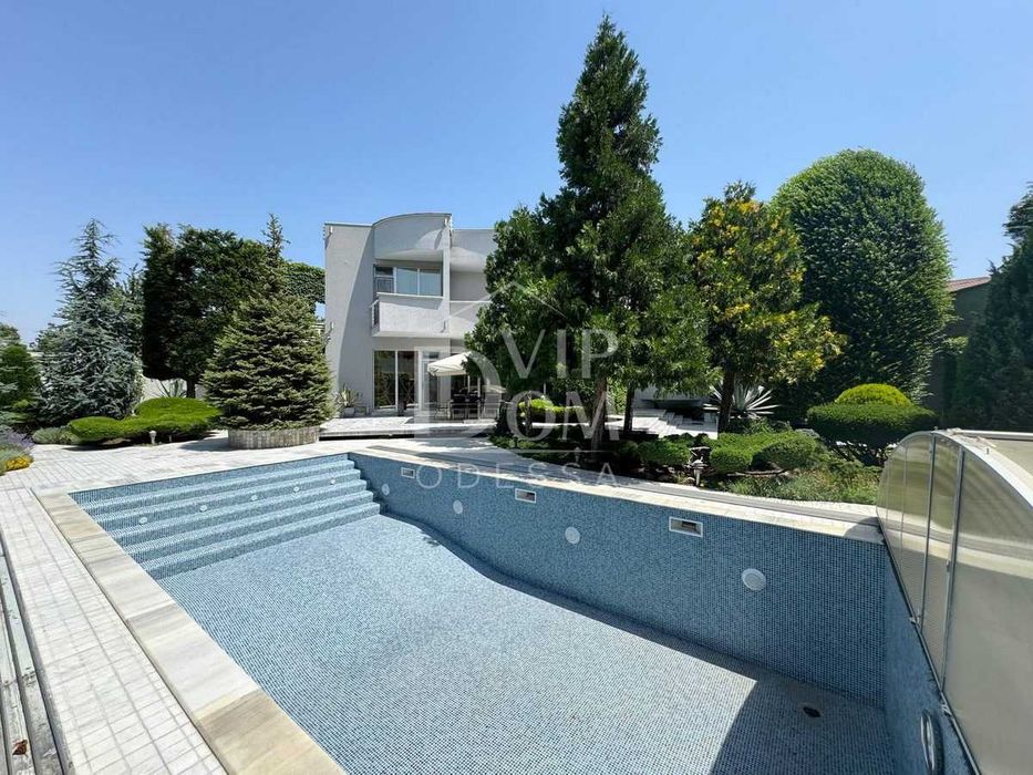 ПРОДАМ Уникальный Дом 12 станция Фонтана единственный в своём роде.