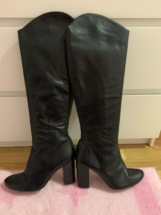 Botas de cano alto estilista Joaquim Ferrer