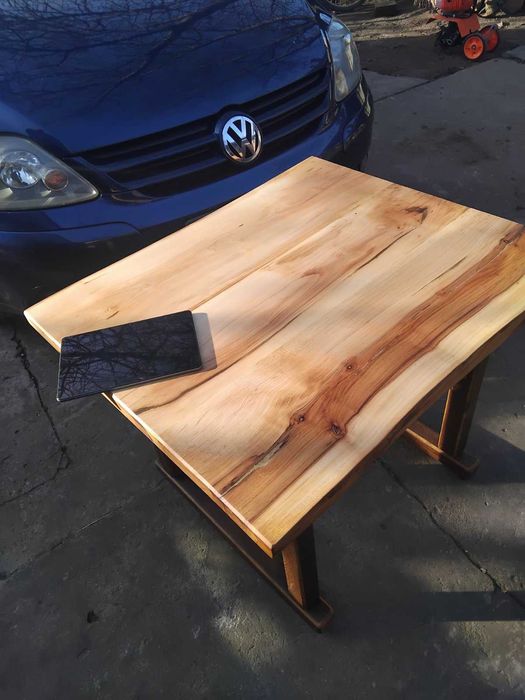 Банкетний столик з натурального дерева | Ручна робота