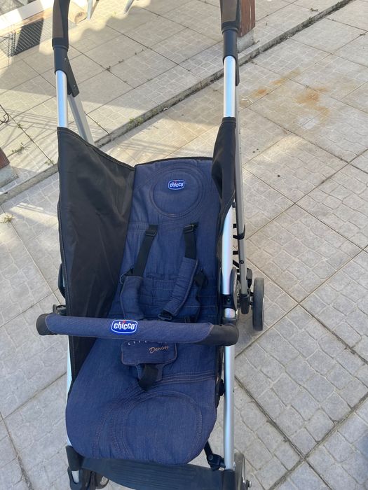 Carrinho de passeio Chicco em ótimo estado436374136811038727