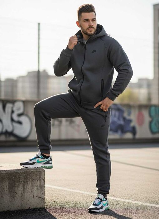 Зимовий спортивний чоловічий костюм Nike Intersoft