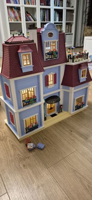 dollhouse playmobil domek