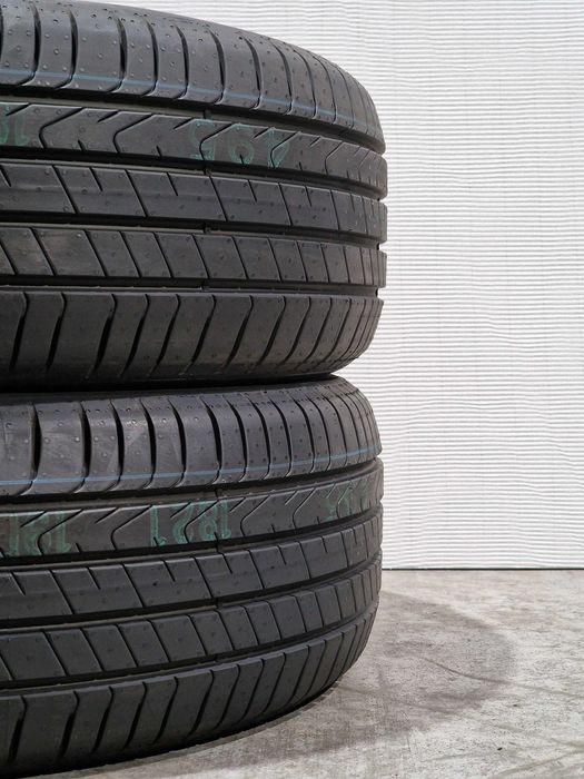 [Como Novos] 4 Pneus 205/60R16 PIRELLI