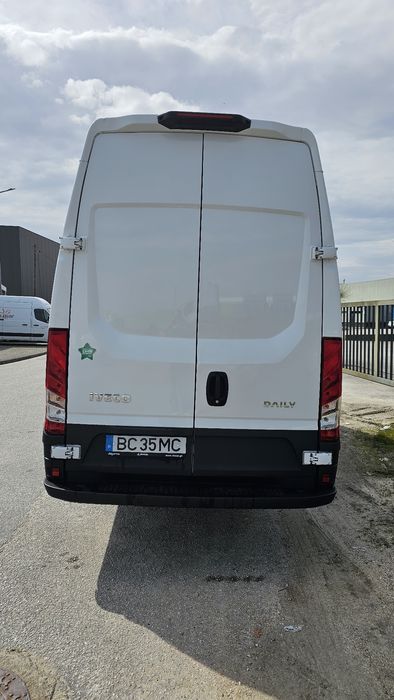 Iveco daily 35C16 IVA DEDUTÍVEL