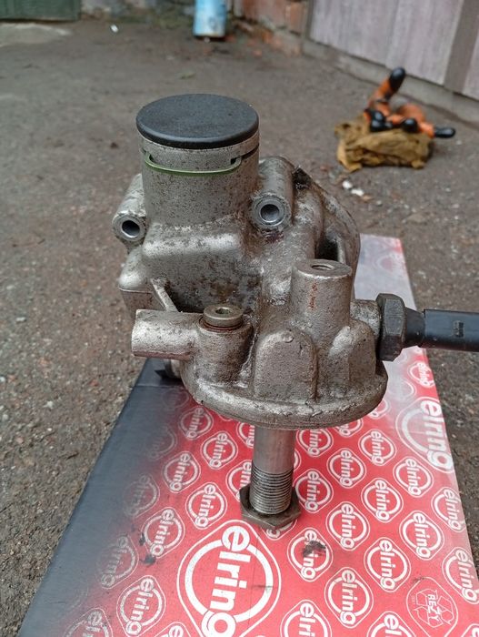 кронштейн маслянного фильтра