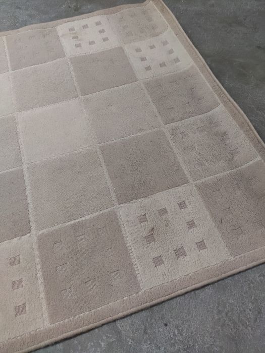 Tapete Ikea beje 133x195cm