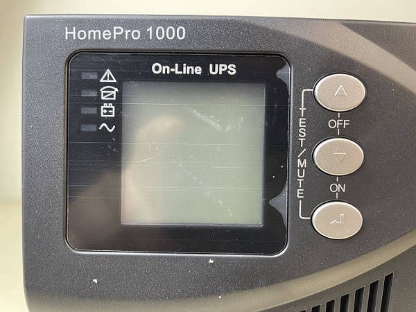 ДБЖ / ИБП / UPS  Challanger Home Pro 1000