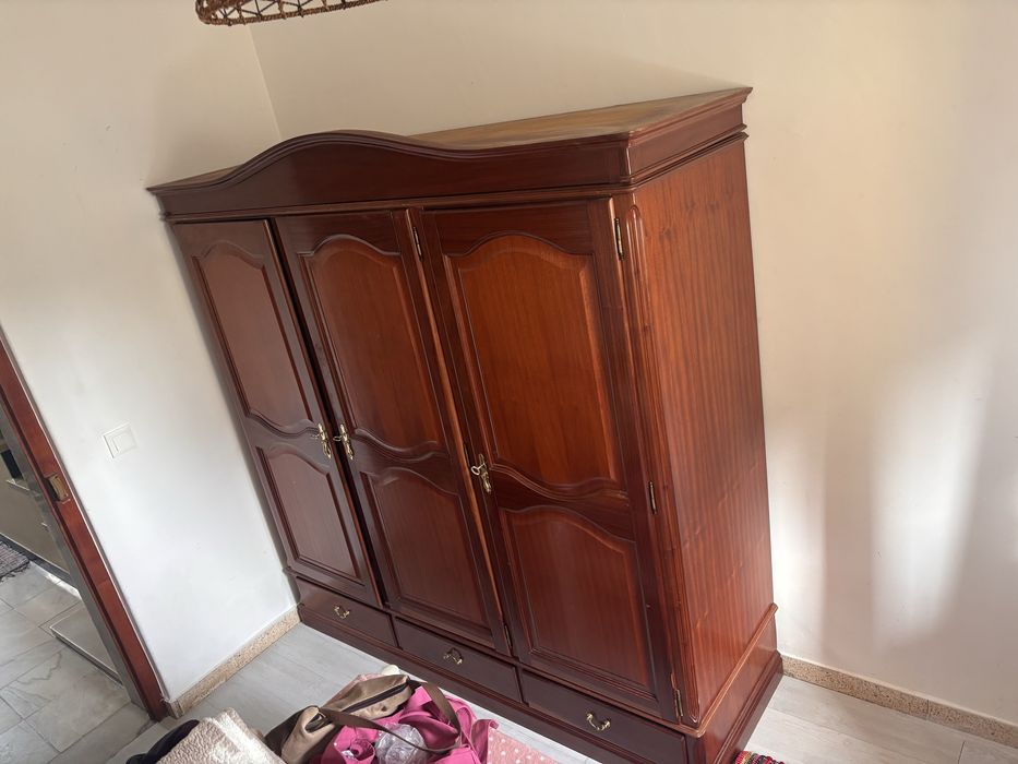 Guarda roupa / Roupeiro