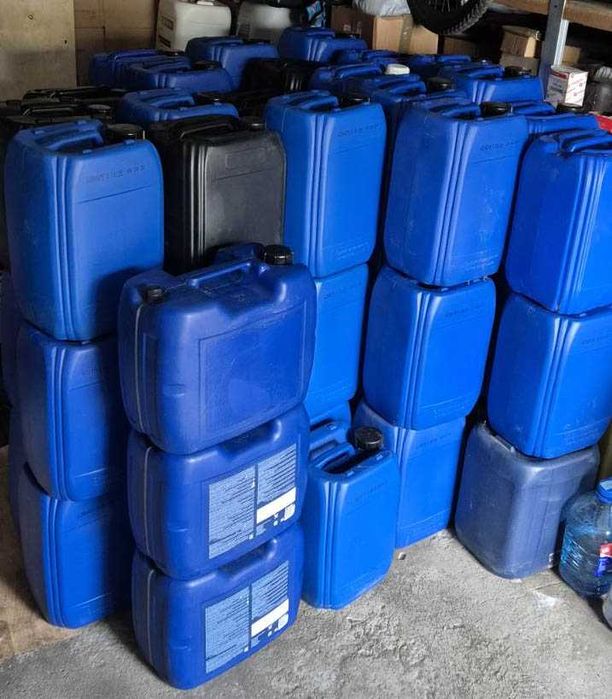 Продам каністри 20л для дизельного пального, оливи...