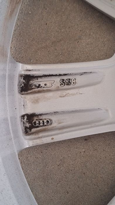 Felga aluminiowa Audi 16 cali