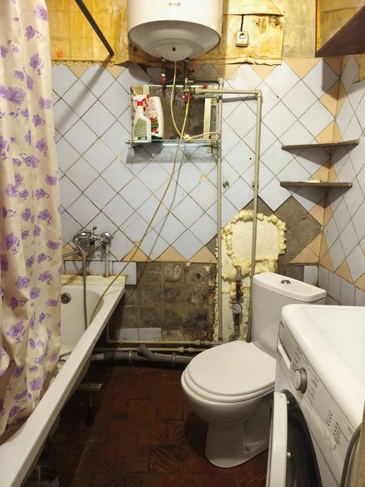 Продаж 2-х кімнатна квартира по вул. Незалежності