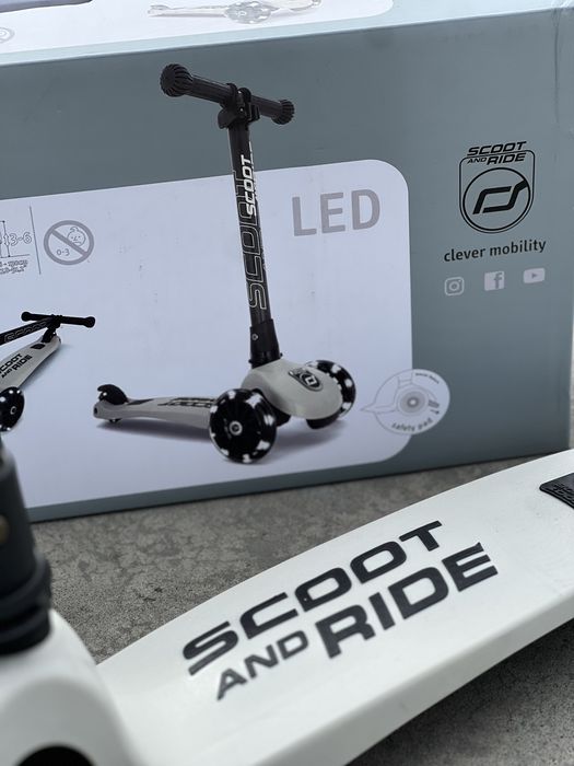 Самокат Scoot and Ride
