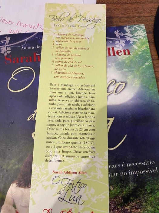 LIVRO O Quarto Mágico de Sarah Addison Allen e outro