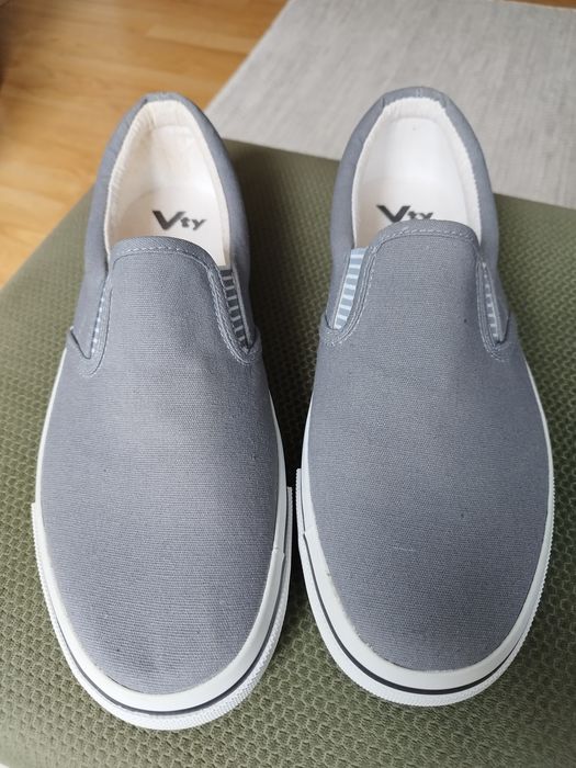 Buty męskie wsuwane VTY