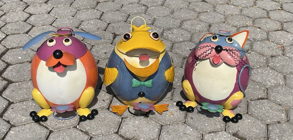 Baldes de lixo/reciclagem em forma de animais