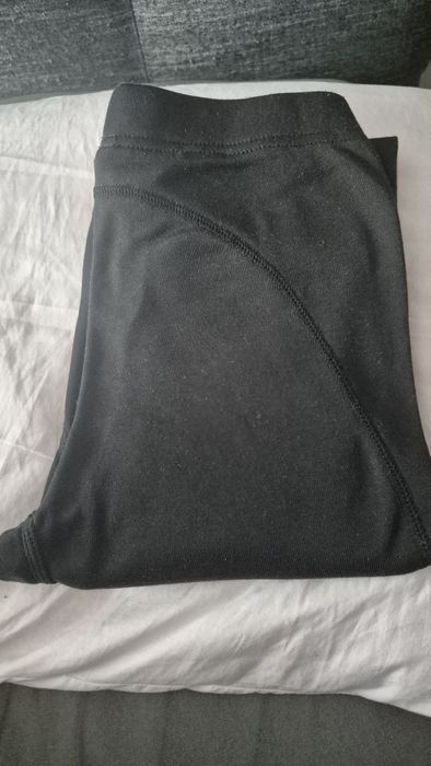Sprzedam legginsy termoaktywne S