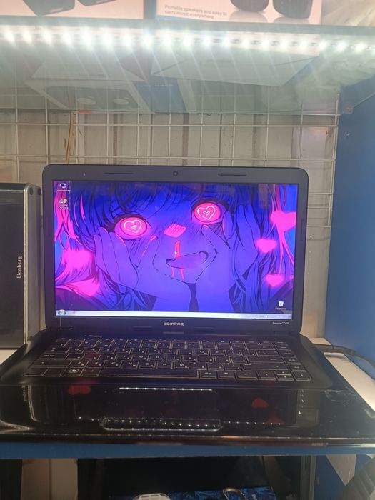 Продам ноутбук робочий