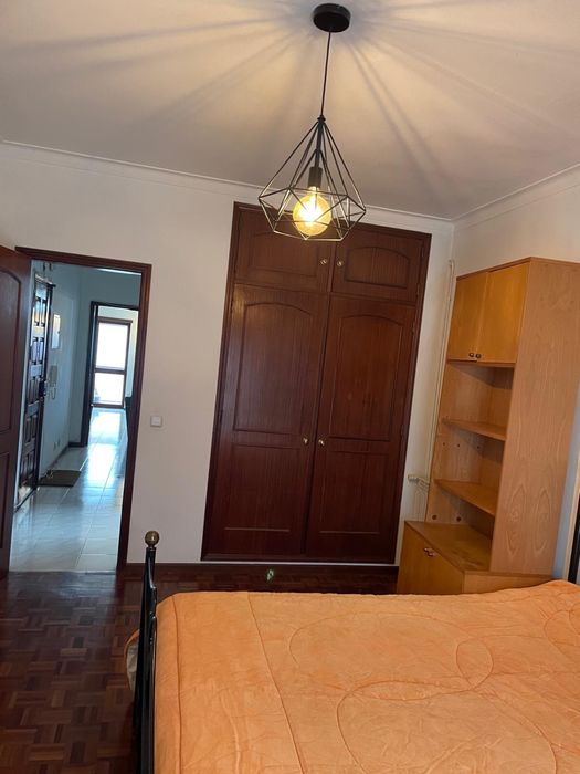 Aluga-se apartamento T1