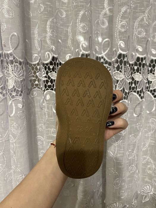 Дитячі зимні кімнатні  тапки 23-24 розмір. Стопа 15 см