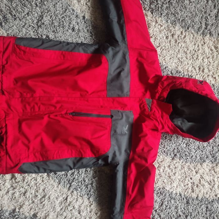 Спортивні  куртки. Лижні куртки.