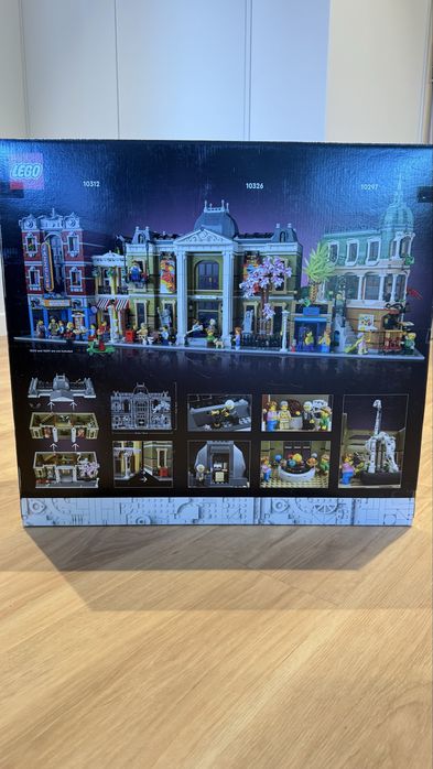 Lego Icons 10326 - Muzeum Historii Naturalnej, nowy