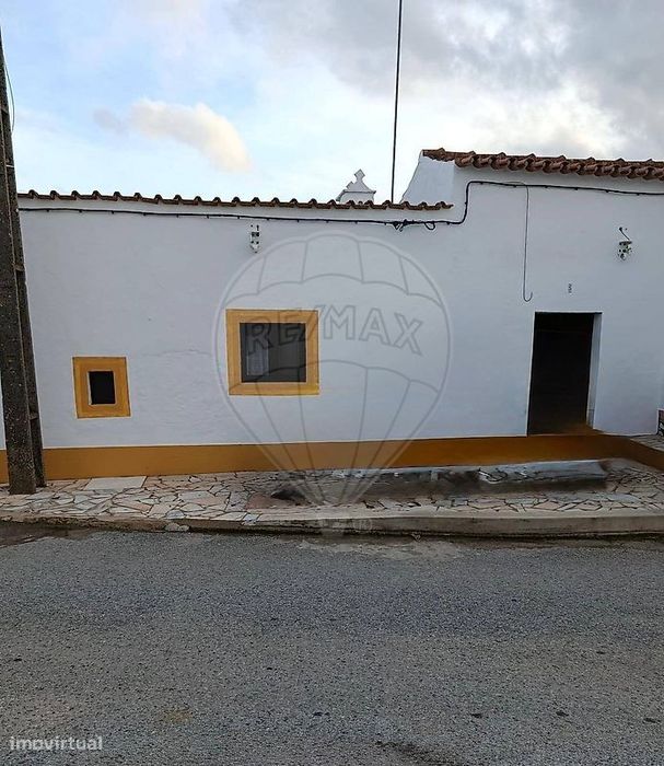 Moradia T2 para venda