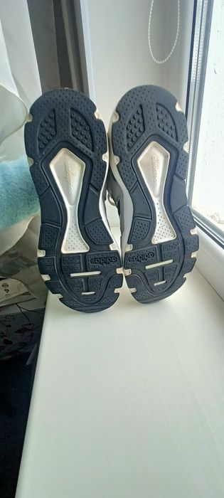 Кроссовки Adidas, 26 см