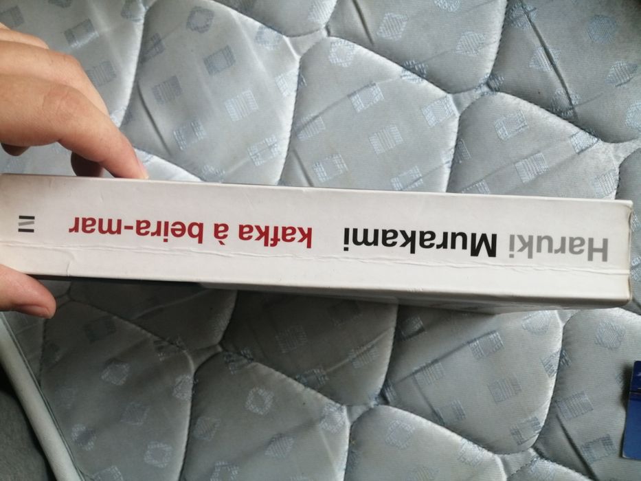 Livro "Kafka à beira-mar" de Haruki Murakami