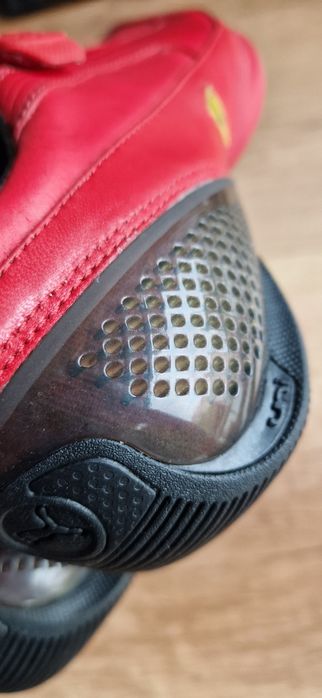 Puma x Ferrari  43  racing  morosport