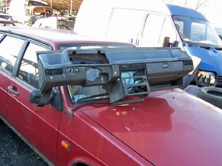 lada 2103 2106 części błotnik drzwi maska szyba progi fotele