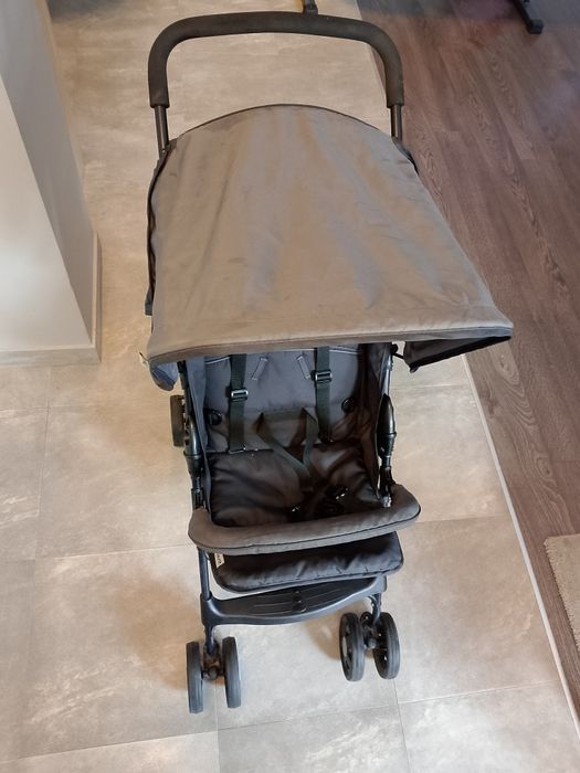 Wózek spacerowy typu parasolka Hauck bardzo lekki idealny do samolotu