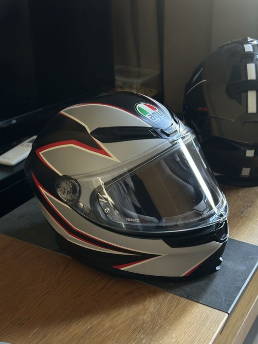 M-ка AGV k6 шолом шлем