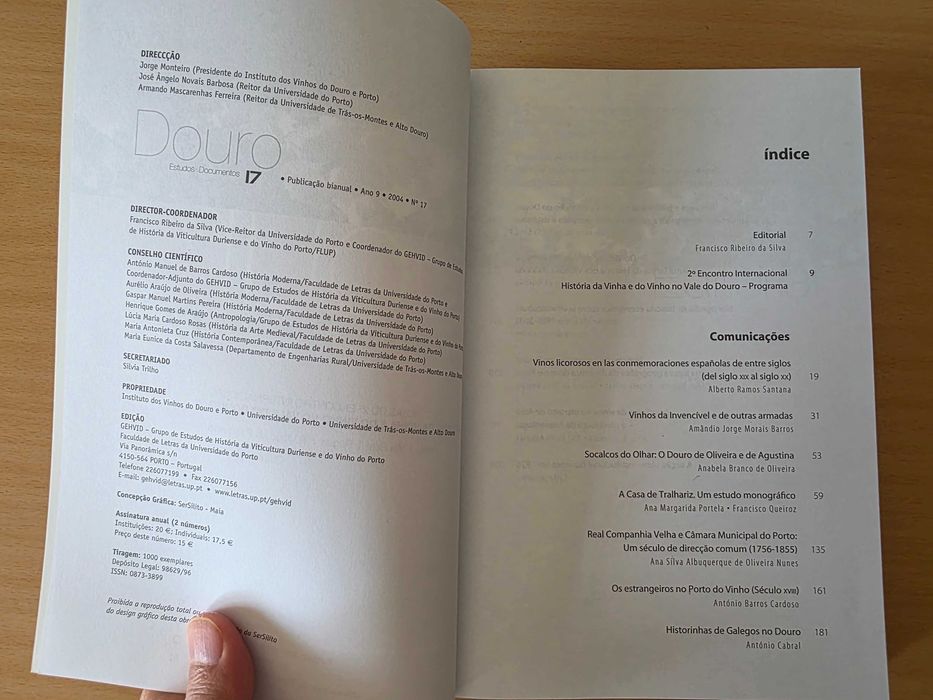 Número 17 da revista "Douro Estudos & Documentos"