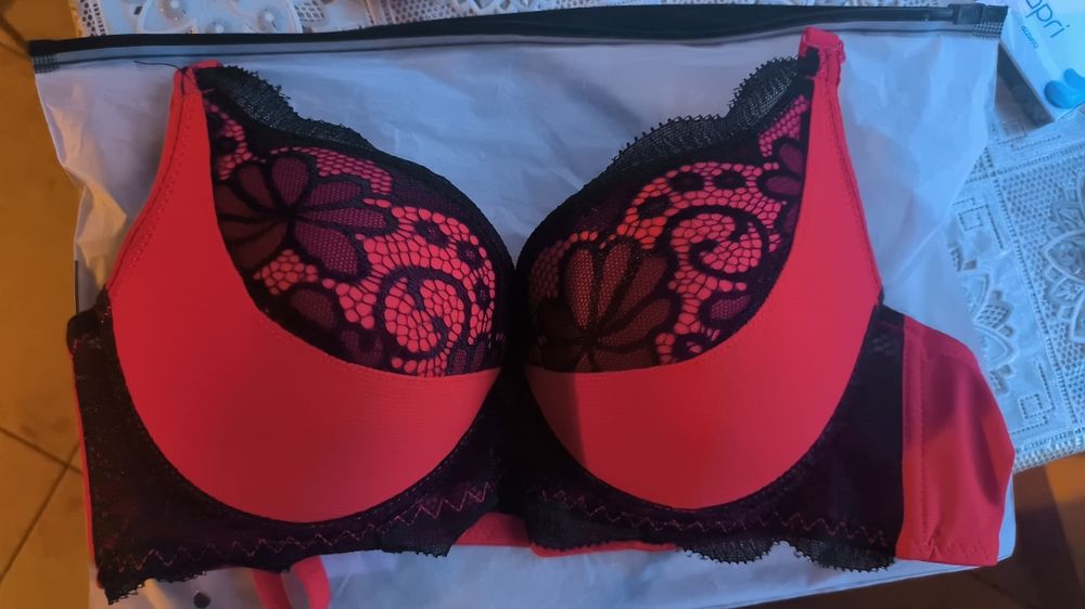 Ліфчик з пушапом