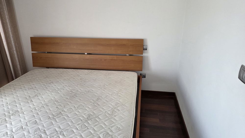 Vendo cama de casal como nova