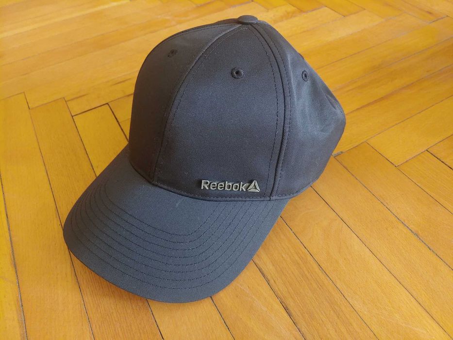 Панами, кепки Arcteryx, Reebok, Buff, Forclaz