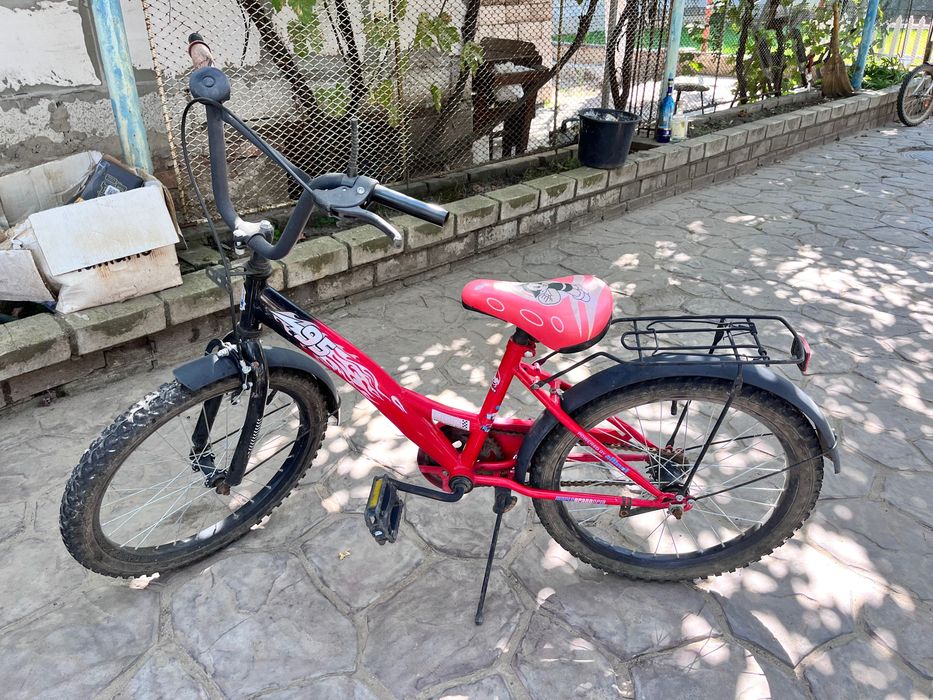 Велосипеди підлітковий та дитячі