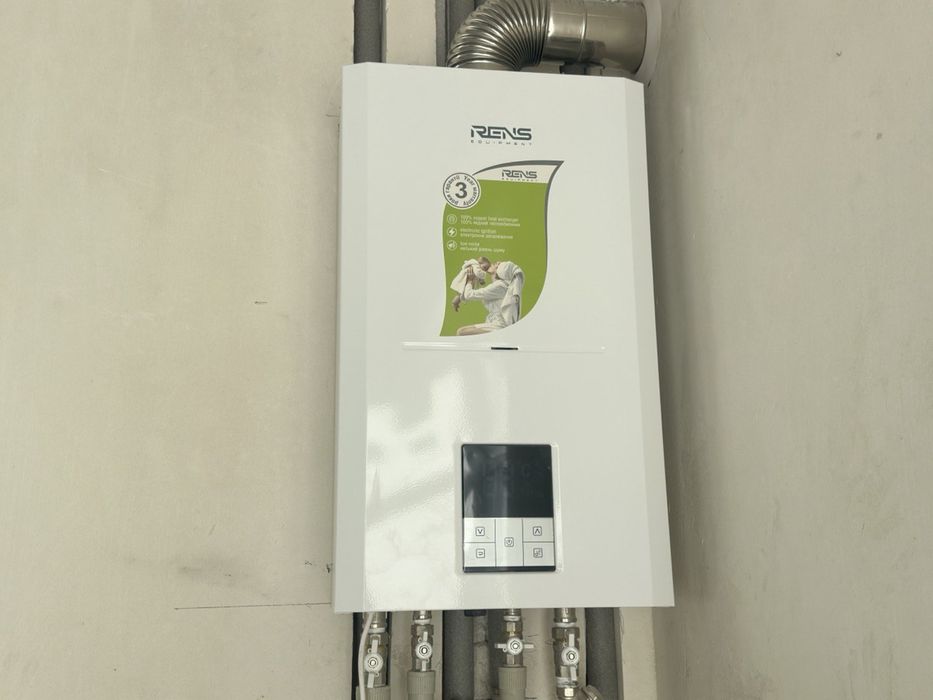 Продам таунхаус в центрі міста, газ 50000 $