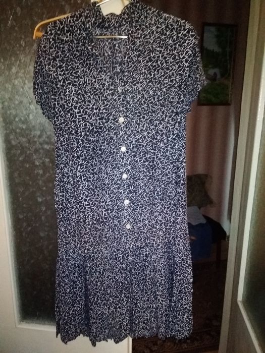 Платье.         .