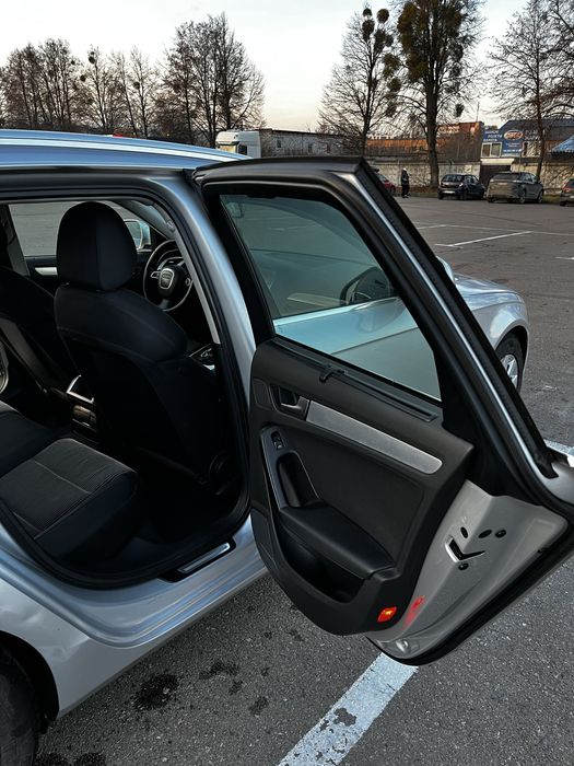 Ауді А4 Б8, автомат, дизель