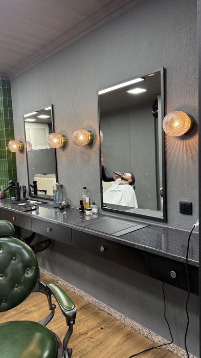 Espelho Profissional 80x110 com Moldura em Madeira, Estado Impecável