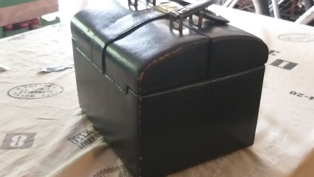 Antyk Kufer lekarski torba lekarska antyk PRL