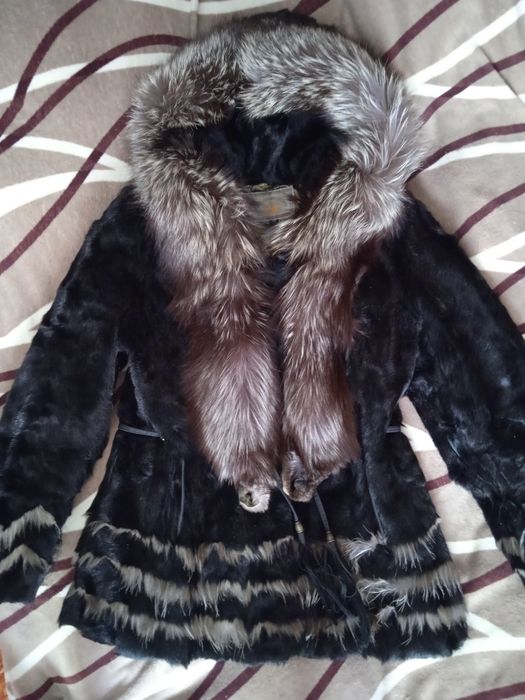 Шуба коза чернобурка