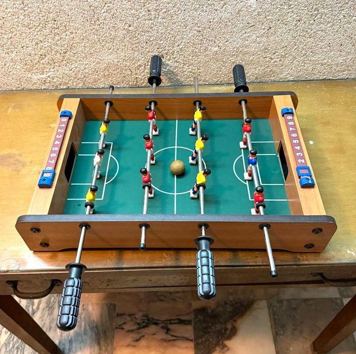 Mesa de Matraquilhos Compacta em Madeira