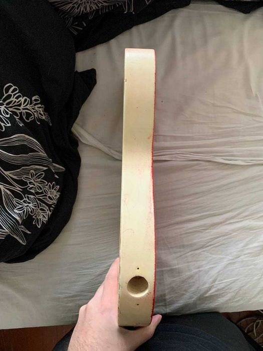 Продаю корпус электрогитары