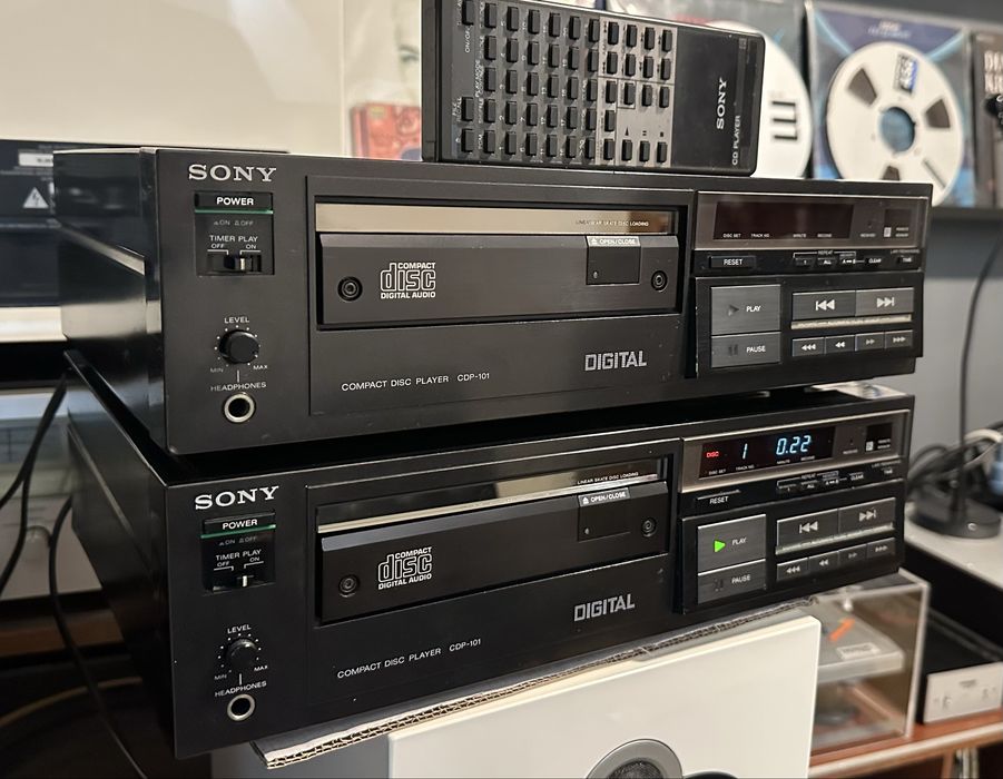 Sony CDP-101 --2 exemplares para peças ou reparação