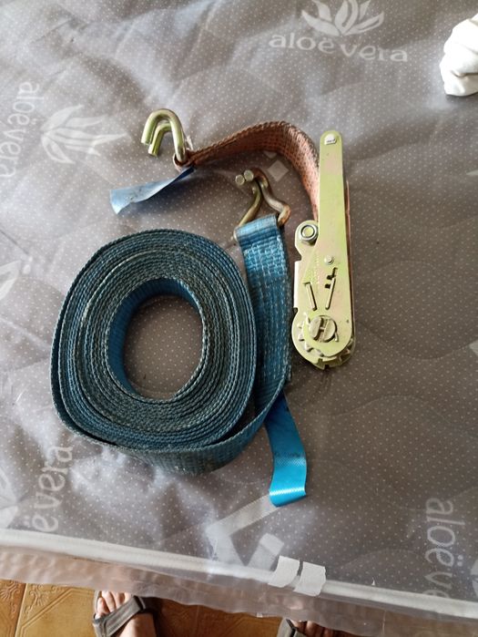 Cintas para amarrar camião novas