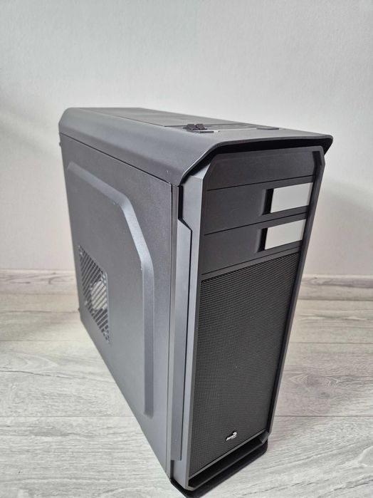 ATX корпус AeroCool AERO 500 (120mm FAN +два реобаси). Trade-in